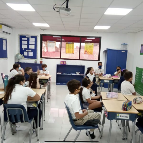 Colegio Friendship High School