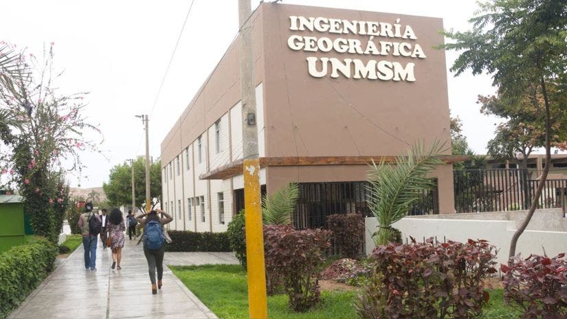 COLEGIO SAN MARCOS DE COMAS