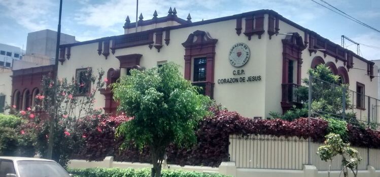 Colegios En Pueblo Libre