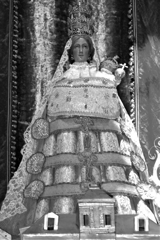 Virgen De Loreto